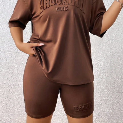 Conjunto de leggings y camiseta oversize para mujer. Tallas grandes. 