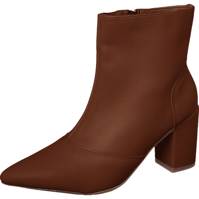 Bota de tacón hasta media pantorrilla y punta puntiaguda