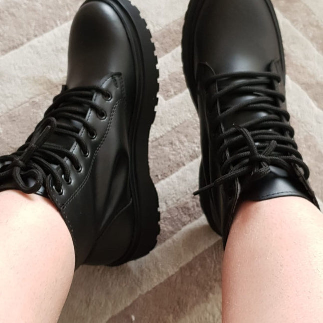 Bota de tractor negra