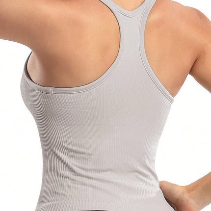 Camiseta deportiva de mujer con escote en U y sujetador - Emily