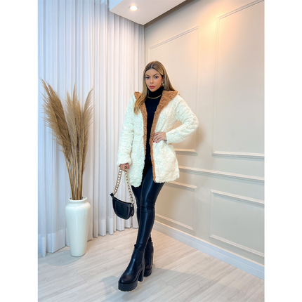 Abrigo reversible de peluche