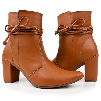 Botín de mujer con punta puntiaguda, tacón de moda, diseño cómodo con cordones.