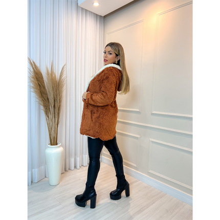 Abrigo reversible de peluche