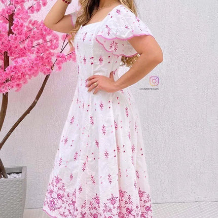 Vestido midi en encaje de algodón con bordado de rosas - Nueva llegada para moda modesta y de negocios.